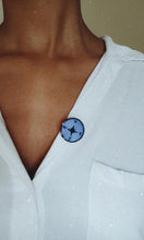 Load image into Gallery viewer, Compass brooch/necklace